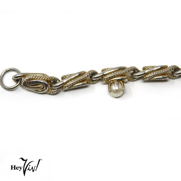 Vintage Gold Tone Metal Loop Bracelet w Prong Set Faux Pearls - 7" - Hey Viv - Picture 2 of 5